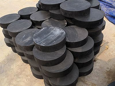 庆安县板式橡胶支座由若干层橡胶片与薄钢板经加压硫化